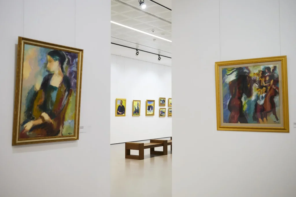 Emerging Art Exhibition Trends in the UAE & Saudi Arabia (2025)
