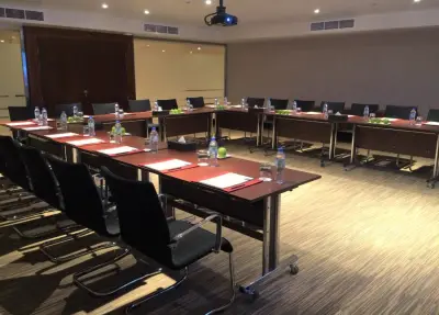 Al Assayel Meeting Room