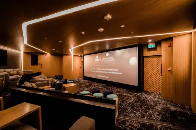 Private Cinema