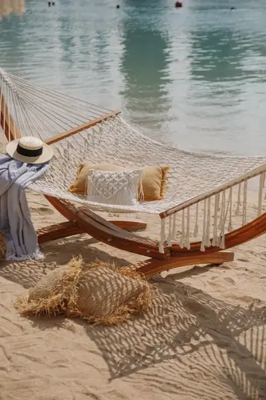 Beach & Sunbeds