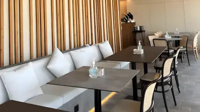 Mara Lounge Restaurant