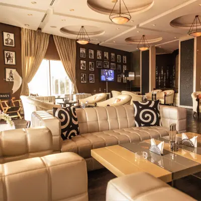 The White Lounge