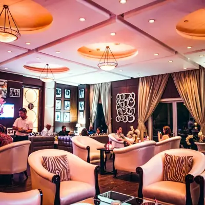 The White Lounge