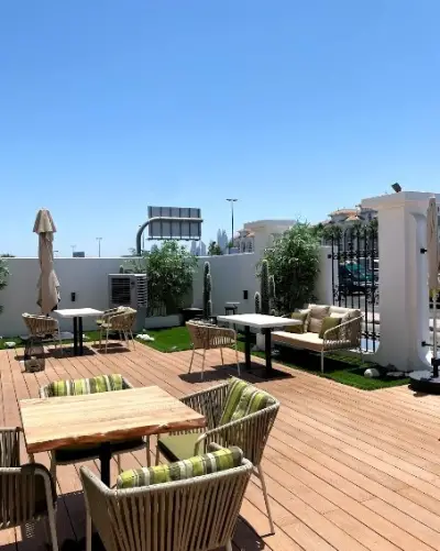 Late Lounge