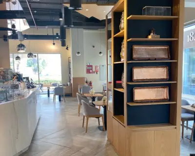 Nostalgia Cafe Dubai