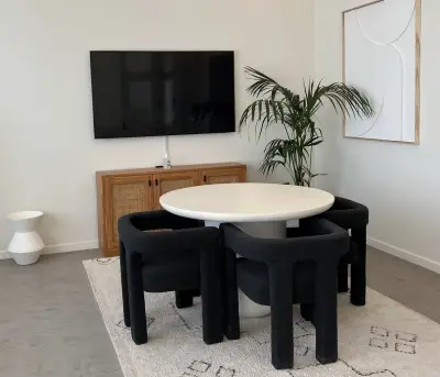 Member's Lounge