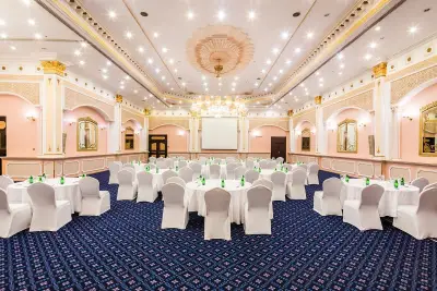 Al Oumara Hall