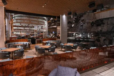 First Floor Restaurant
