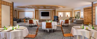 Al Safwah Meeting Room