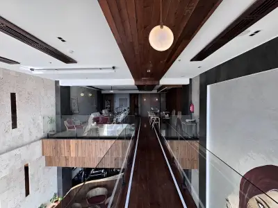Second Floor Restaurantloor