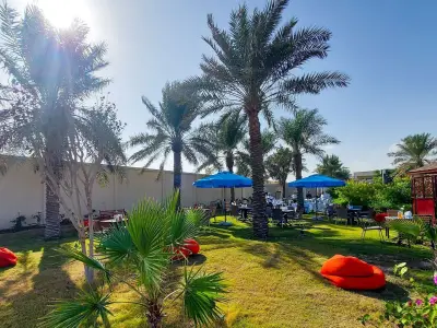 Beach Garden 25