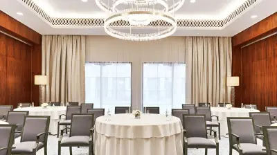 Lilac Meeting Room