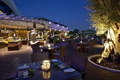Lakeview Restaurant Terrace