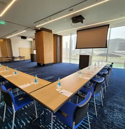 Sharq Meeting Room