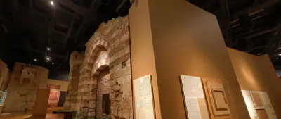 Islam And The Arabian Peninsula Hall