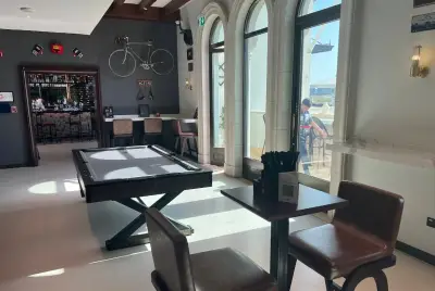 Bar