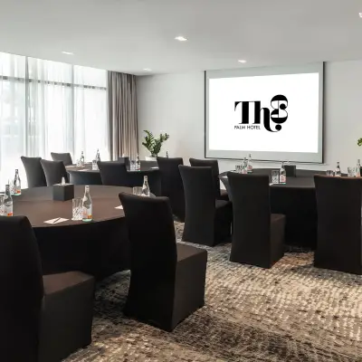Th8 Meeting Room