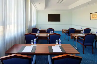 Saham Room