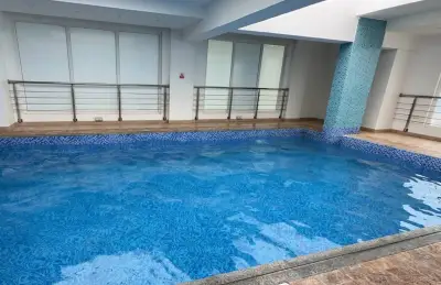 Pool Bar