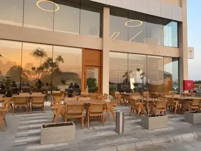 Outdoor Cafe