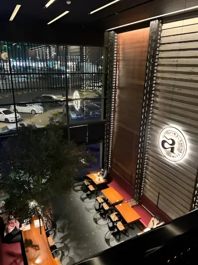 First Floor Restaurant