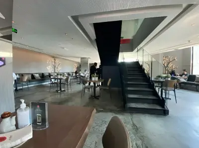 First Floor Restaurant