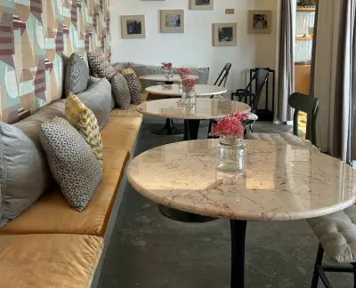 Cafe