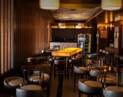 Bar/Club/Lounge