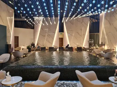 Signature Fountain Space