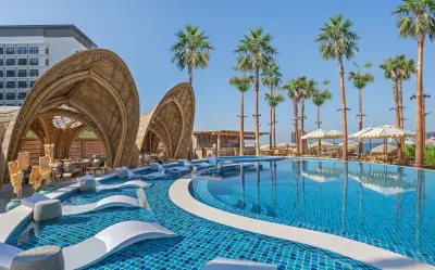 Poolside Terrace