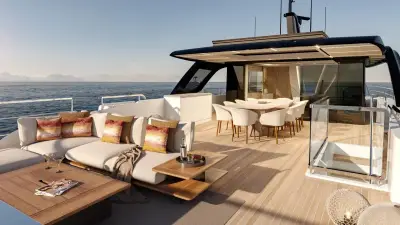 Upper Deck / Sky Deck / Sun Deck