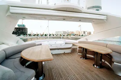 Upper Deck / Sky Deck / Sun Deck