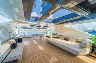 Upper Deck / Sky Deck / Sun Deck