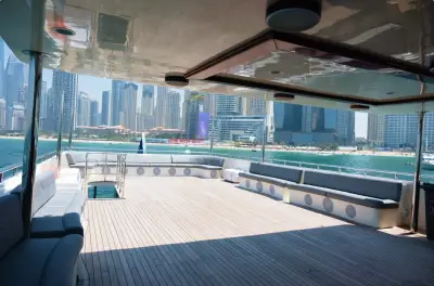 Upper Deck / Sky Deck / Sun Deck