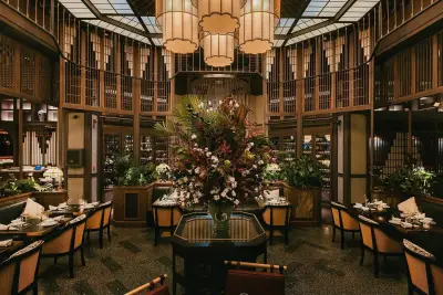 Mott 32 Indoors