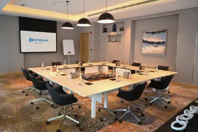 Yaqut Meeting Room
