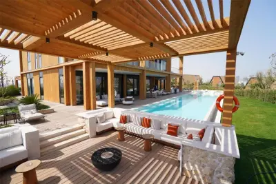 Pool Deck