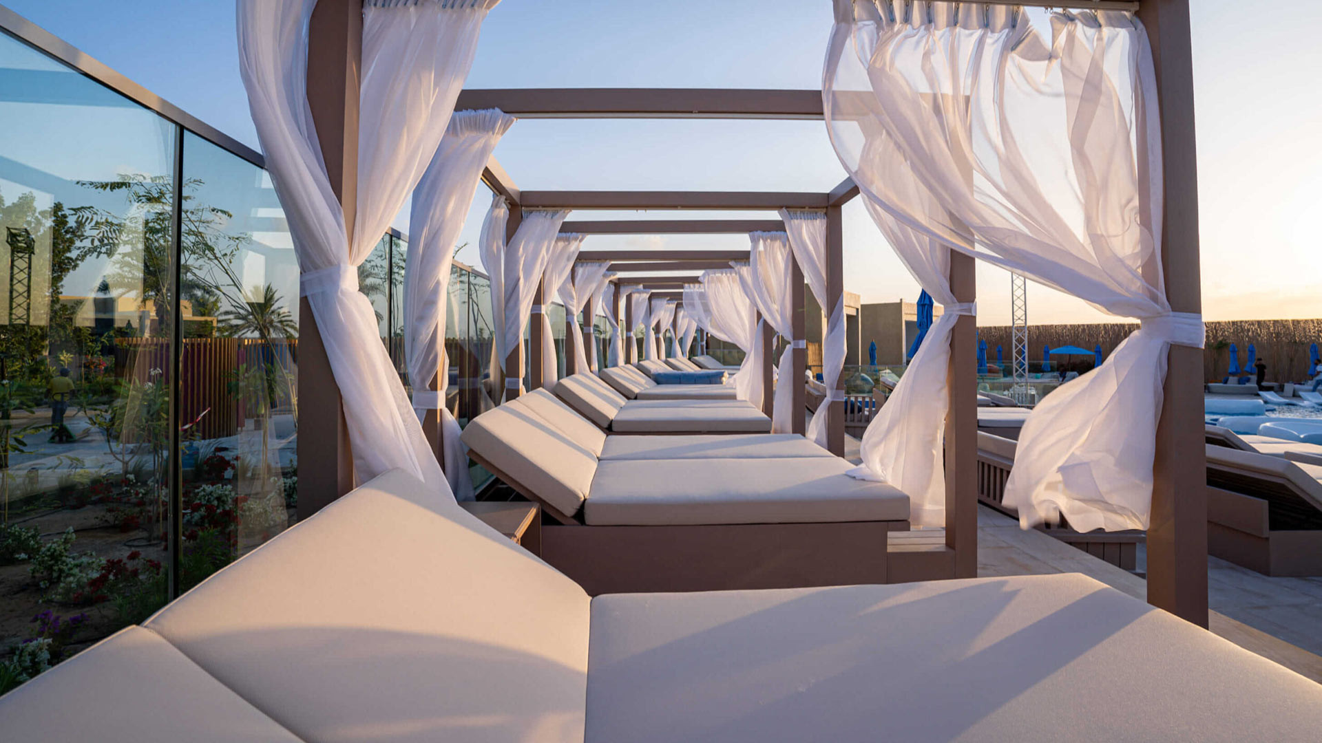 blu oasis dubai club