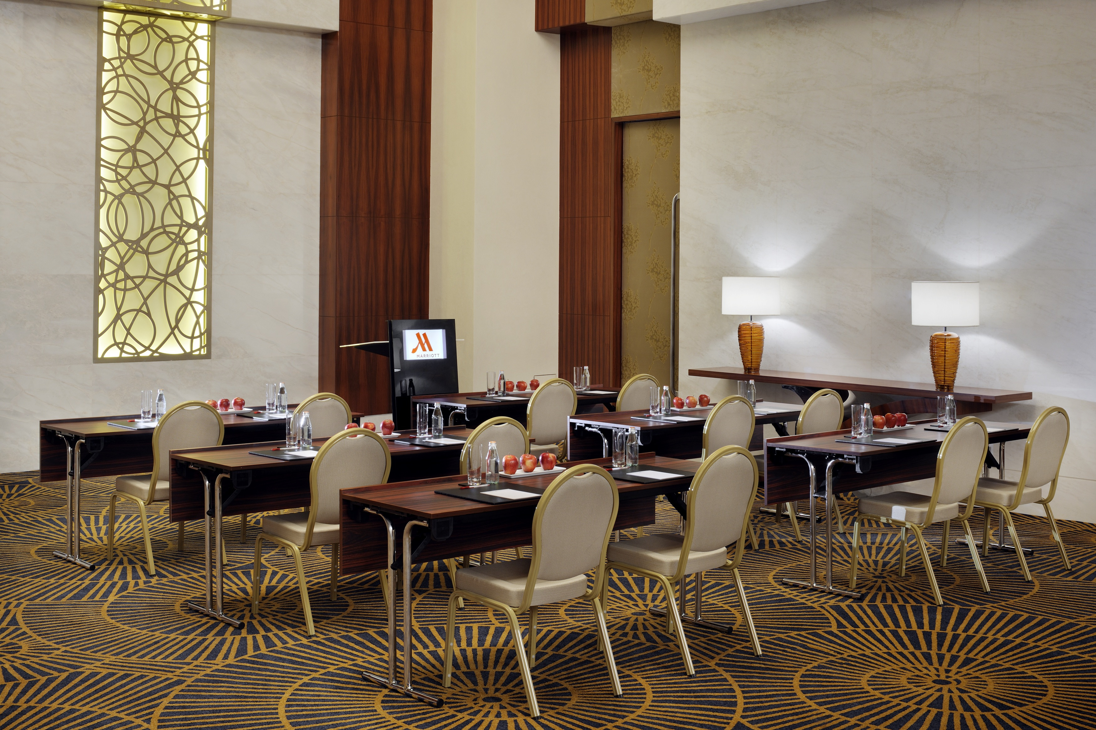 Zabeel 2 - meeting set-up