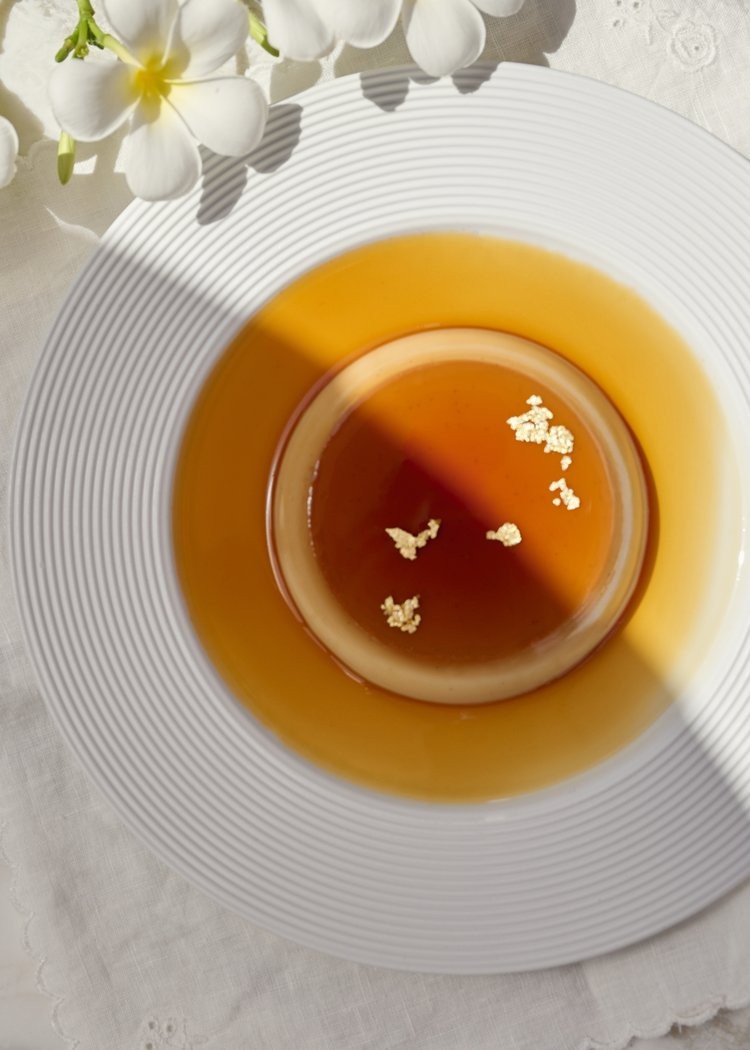creme_caramel_flamingo_room_67748b7b1eefa.jpg