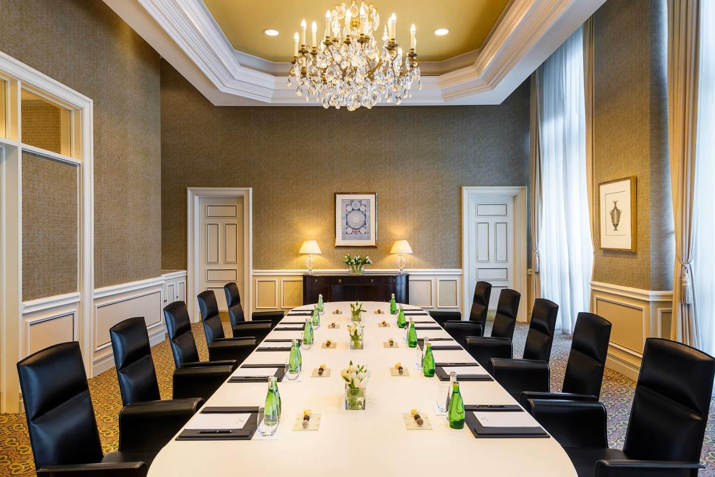 Al Sabia Meeting Room
