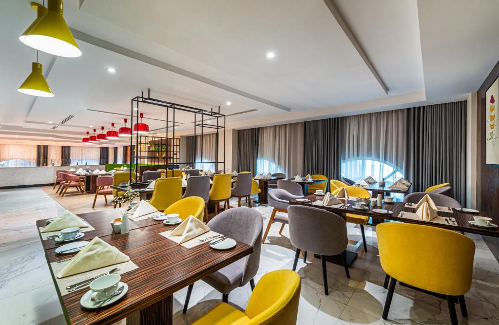 Holiday Inn Riyadh AI Malaz, an IHG Hotel