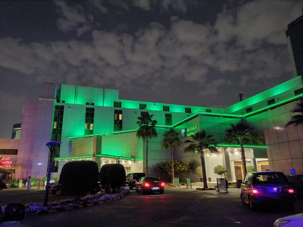 Holiday Inn Riyadh Al Qasr, an IHG Hotel