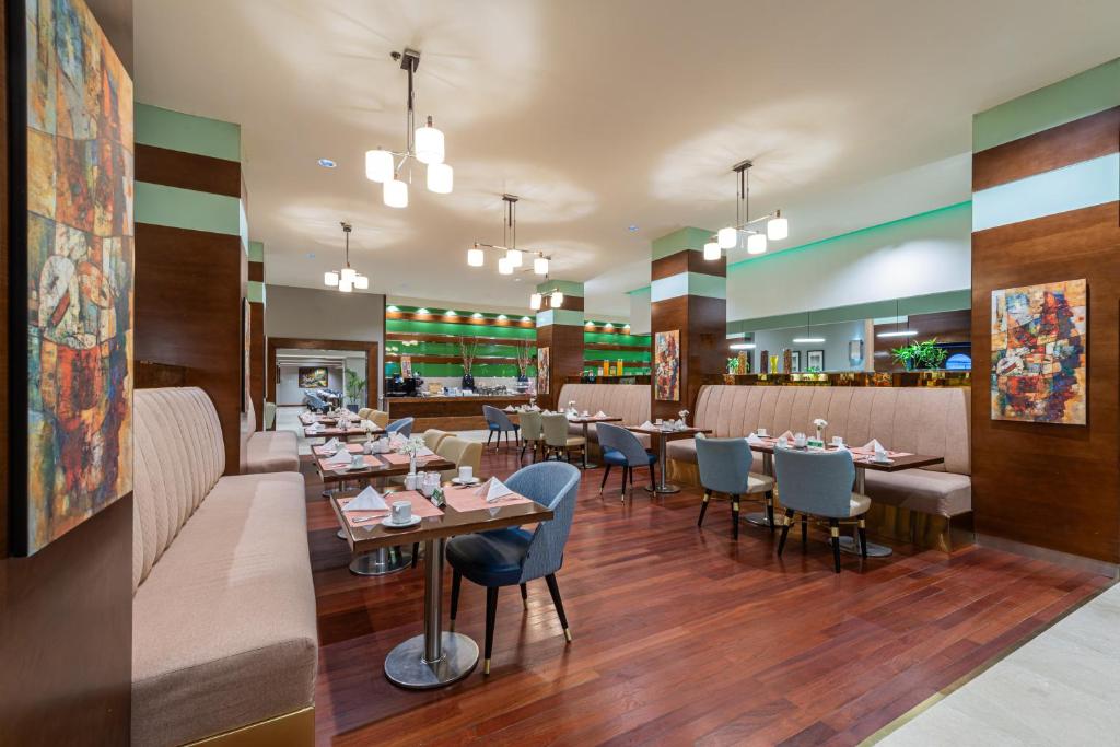 Holiday Inn Riyadh Al Qasr, an IHG Hotel