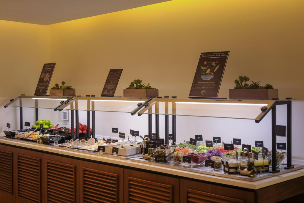 Nova M Hotel, Edge by Rotana