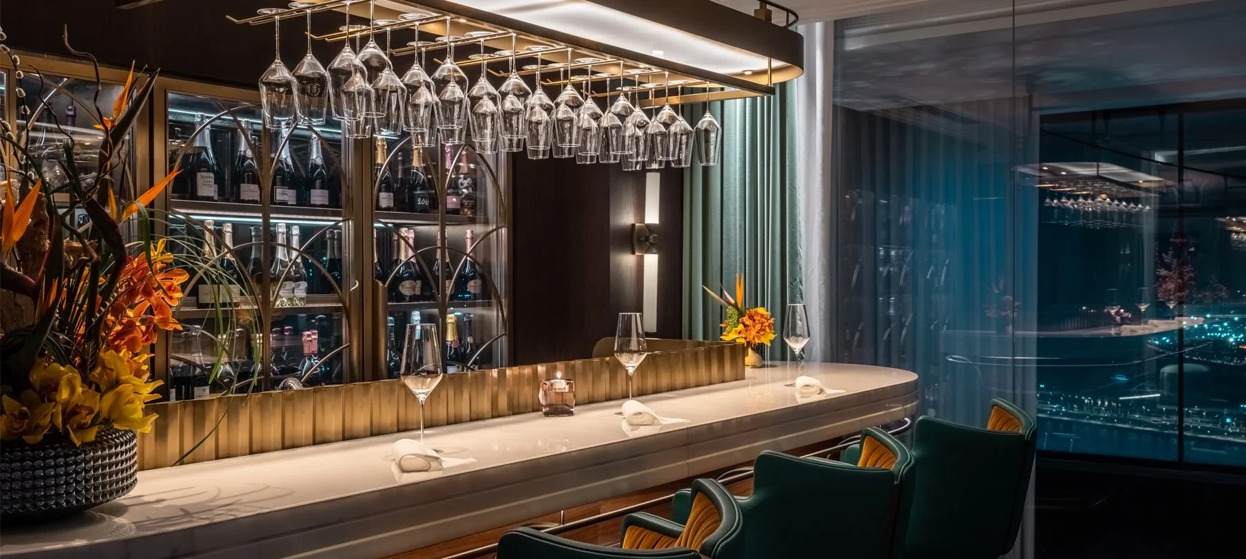 Champagne Lounge