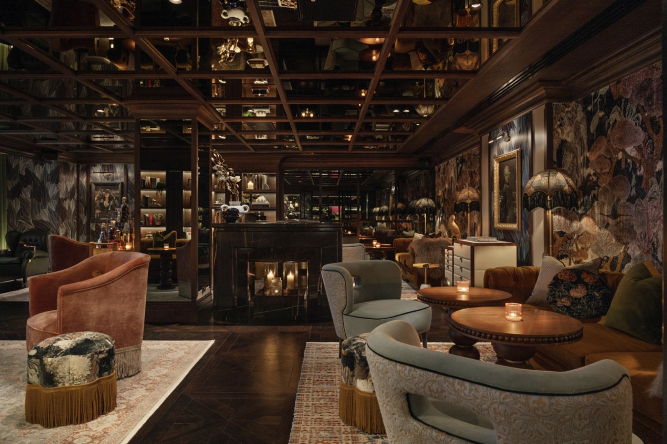 The Champagne Lounge-01