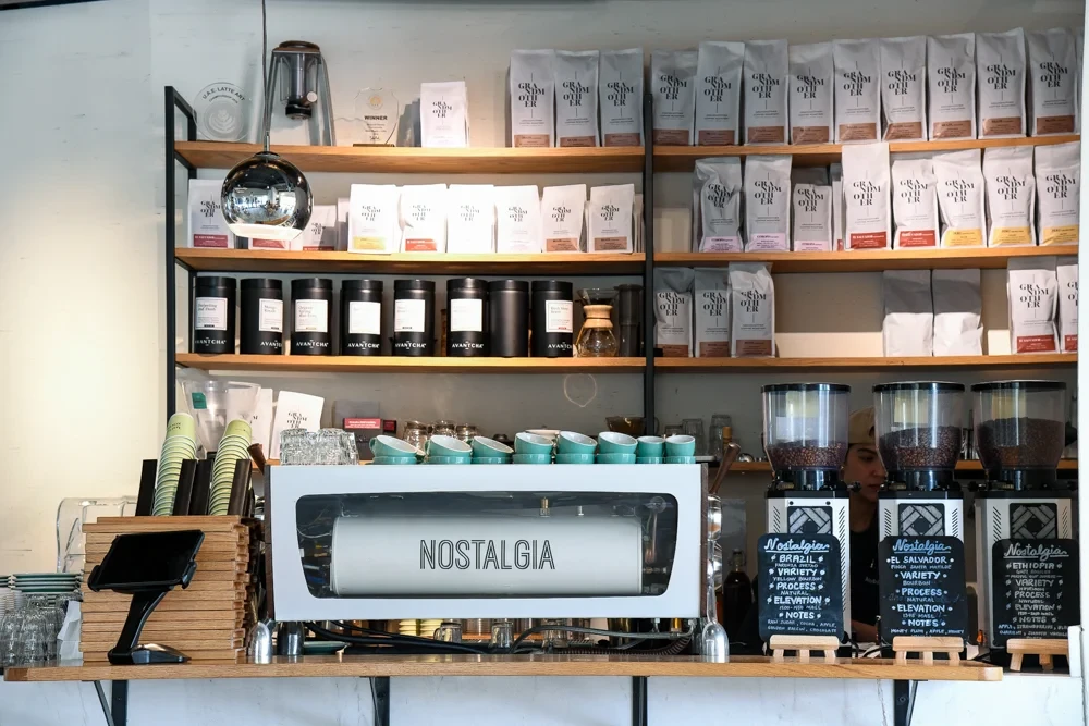 Nostalgia Cafe