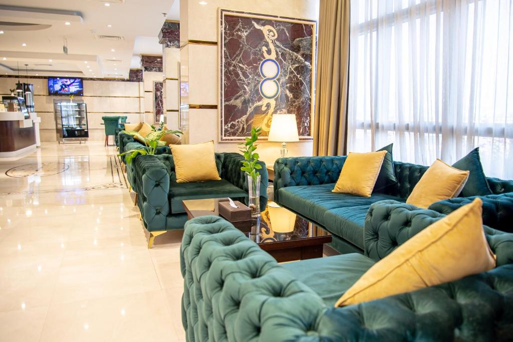 Crown Town Hotel