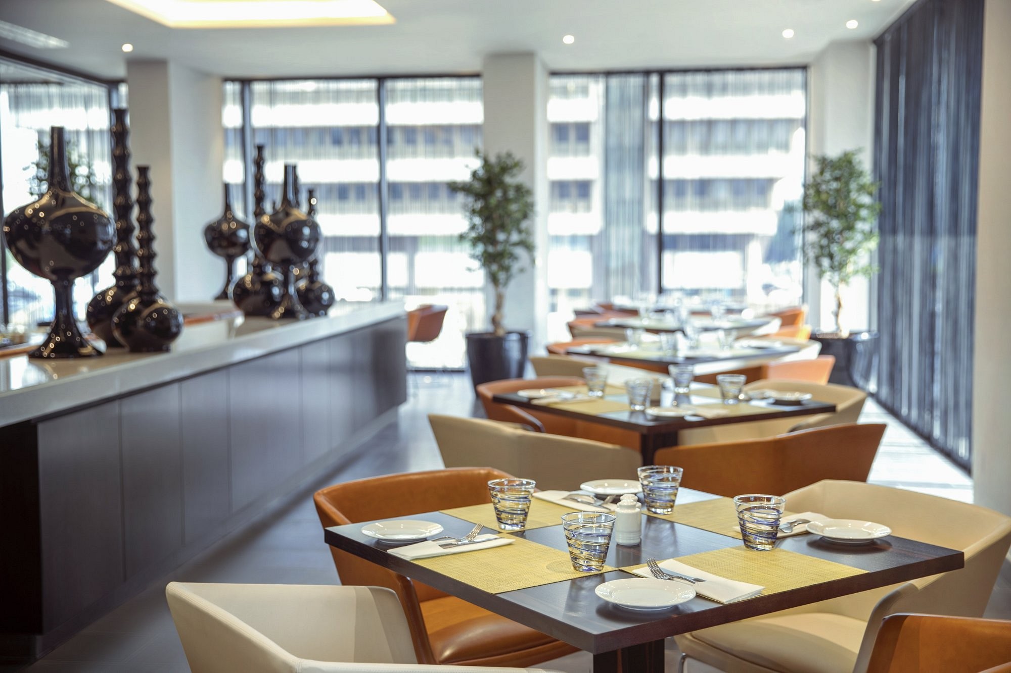 Centro Shaheen by Rotana Hotel